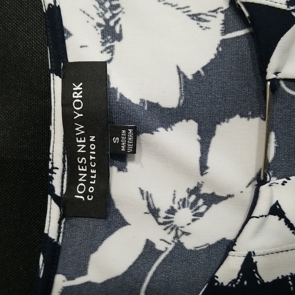 Jones New York Collection Sleeveless Floral Top. S - Picture 6 of 9